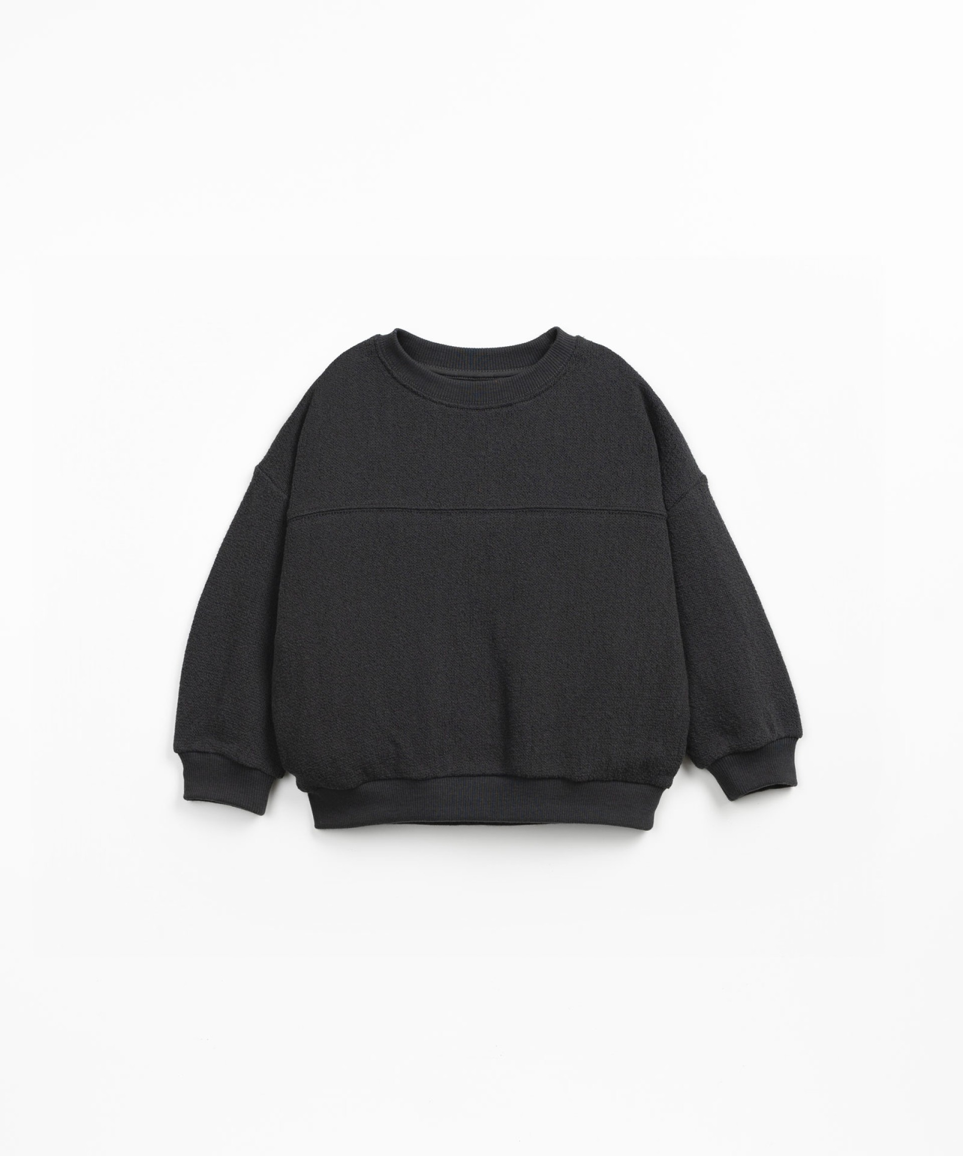 Sweatshirt in knitted fabric made of regenerative and recycled cotton with ribbed cuffs