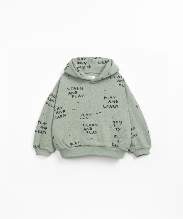 Felpa con cappuccio e interno garzato