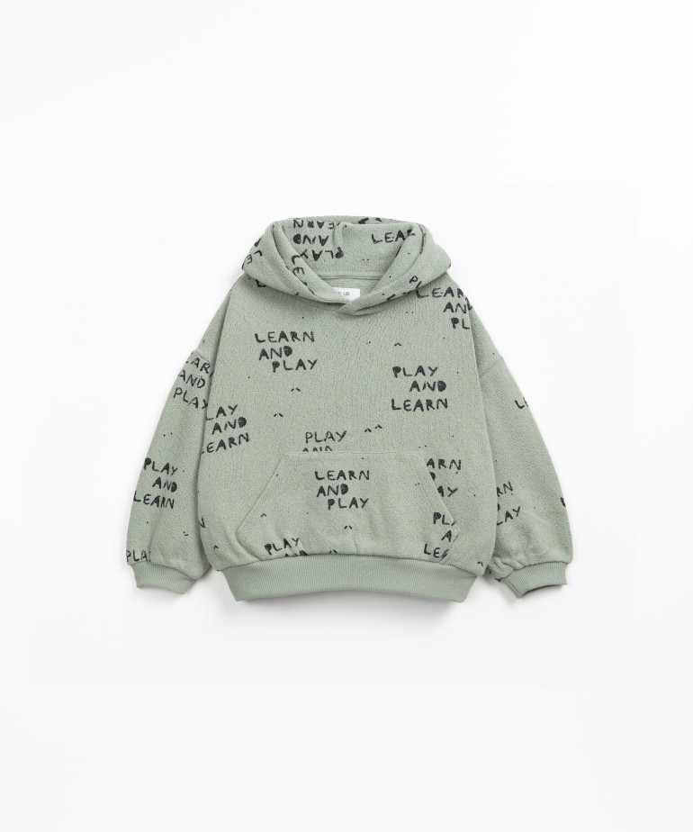 Sweatshirt with hood and brushed interior