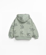 Sweatshirt with kangaroo pocket
