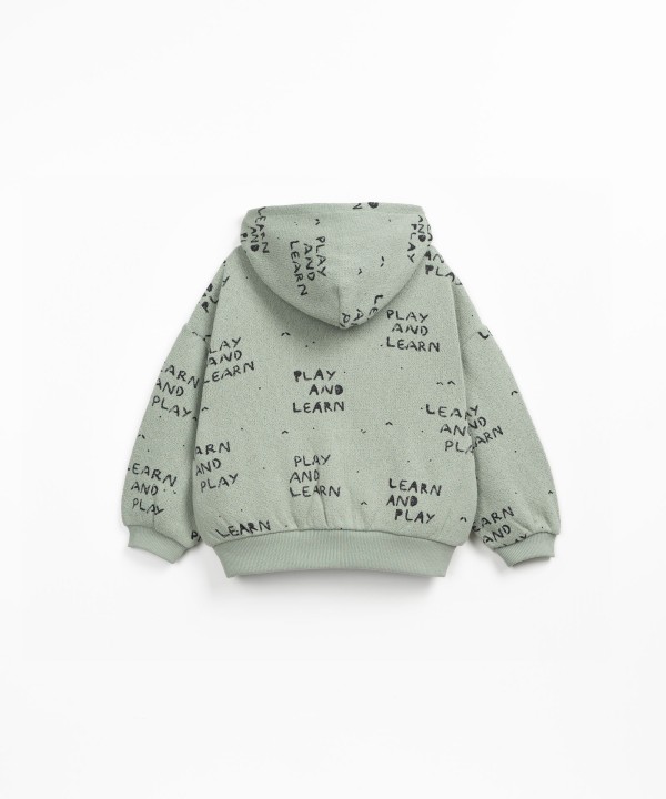 Felpa con cappuccio e interno garzato