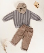 Knitted sweater with stripe print