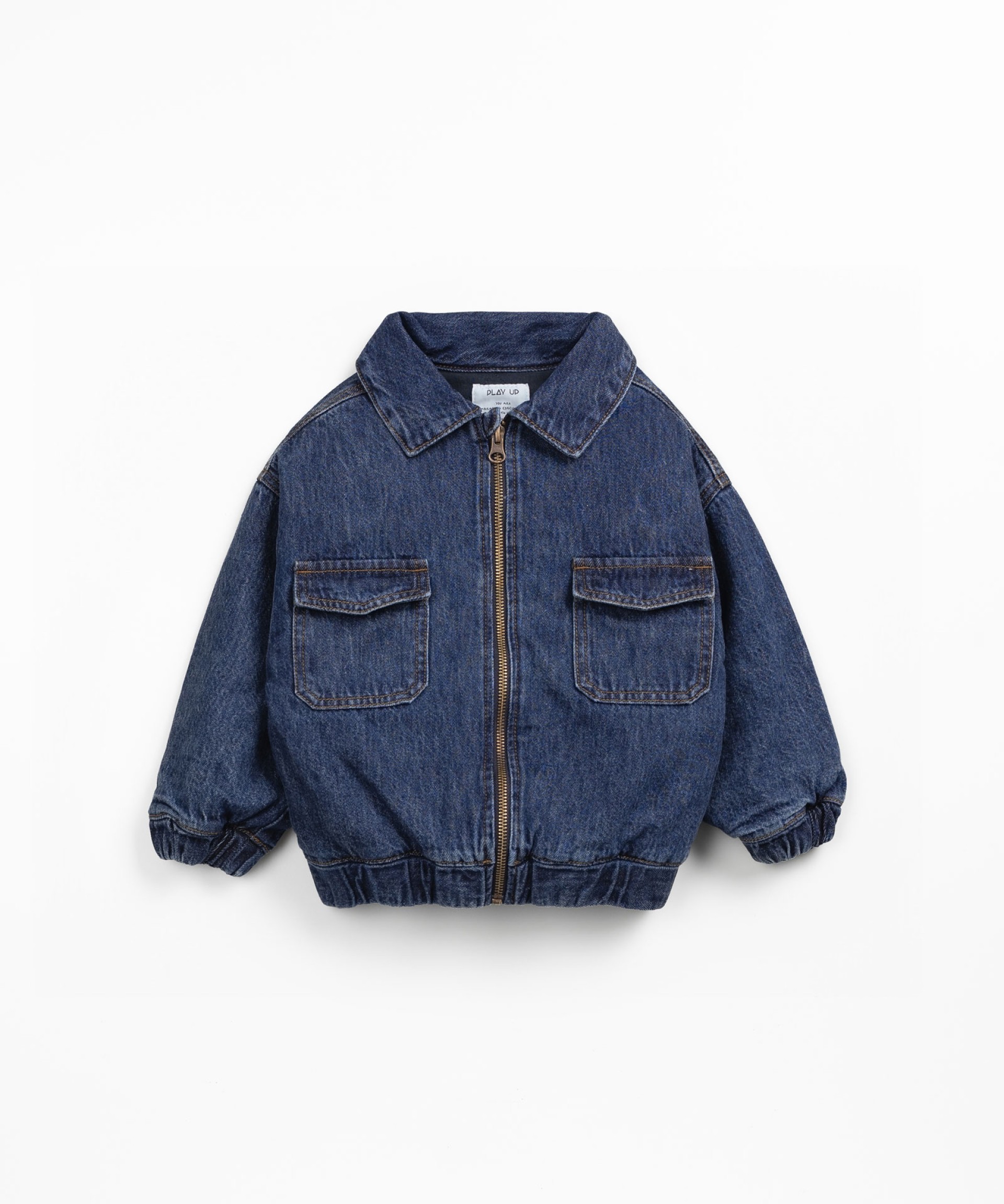 Chaqueta vaquera con bolsillos