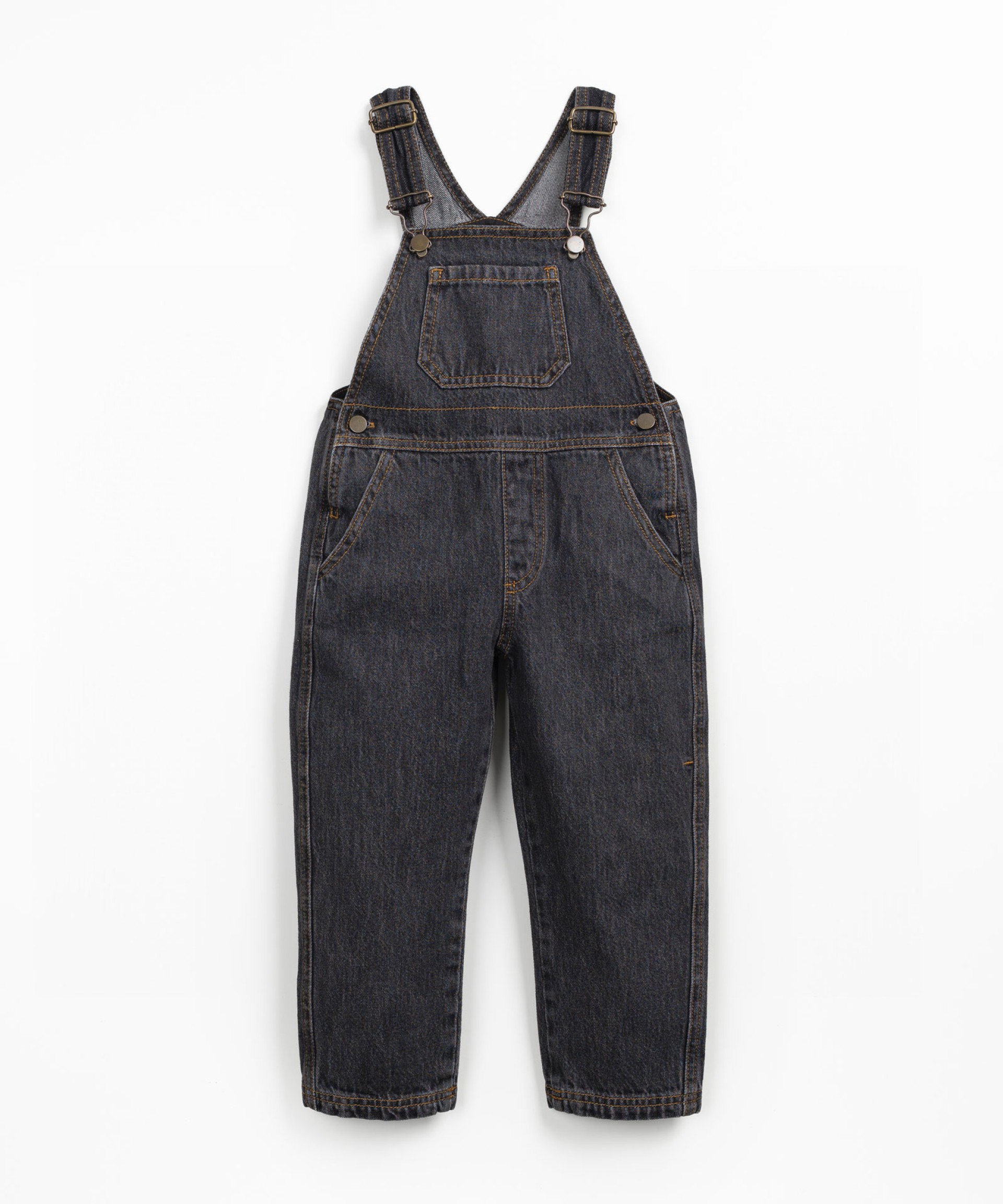 Denim dungarees with chest pocket