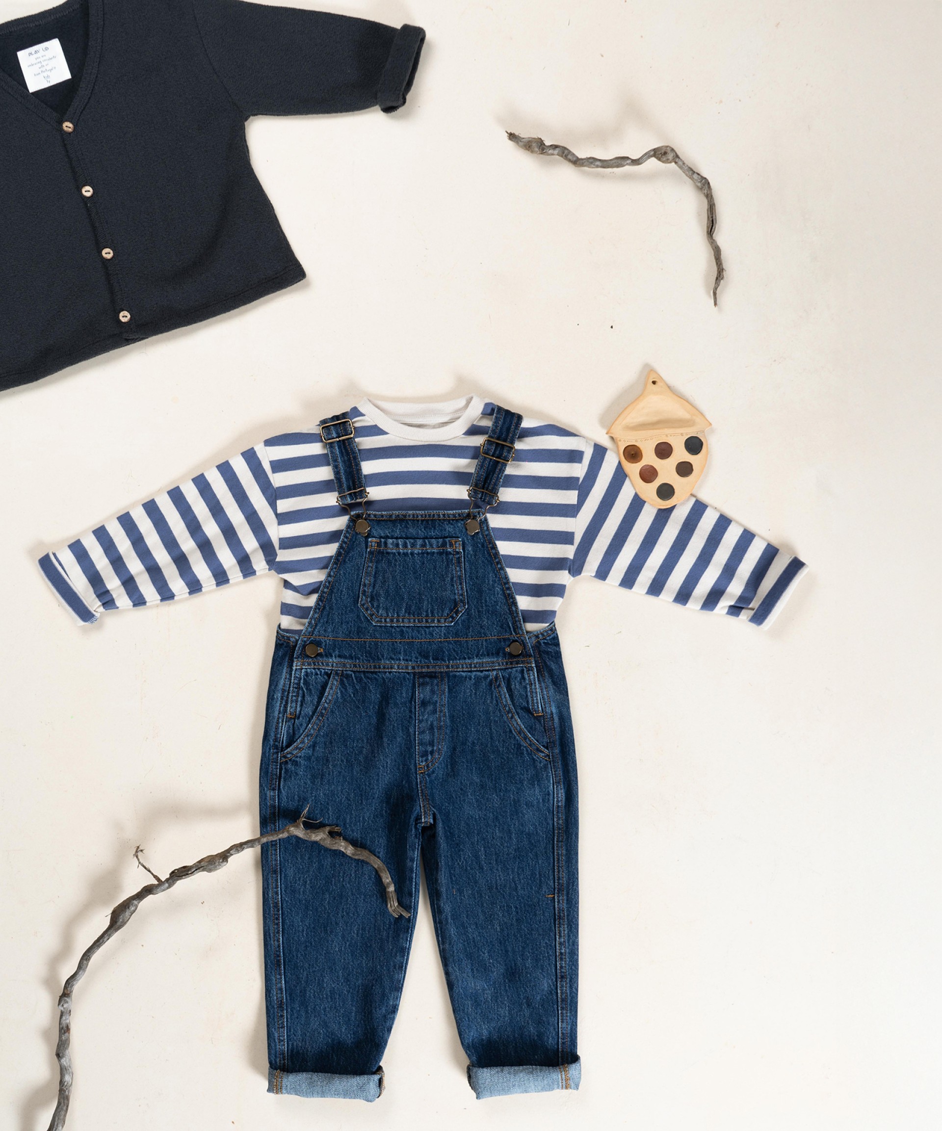 Denim jumpsuit with chest pocket