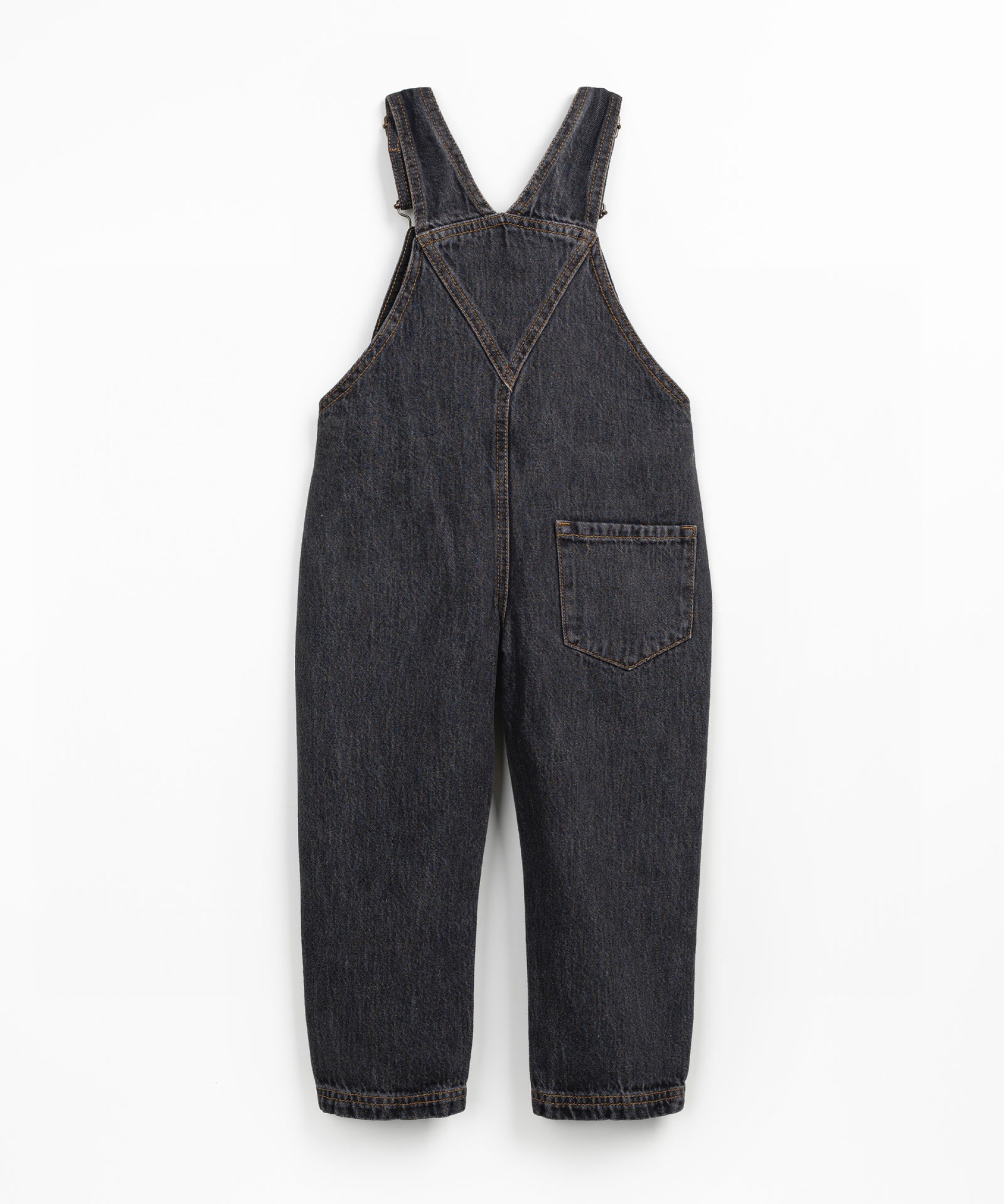 Denim dungarees with chest pocket