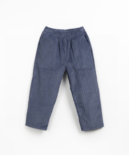 Corduroy trousers with pockets