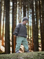 Corduroy trousers with pockets