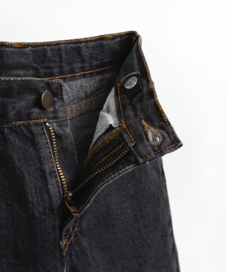 Jean avec ceinture réglable