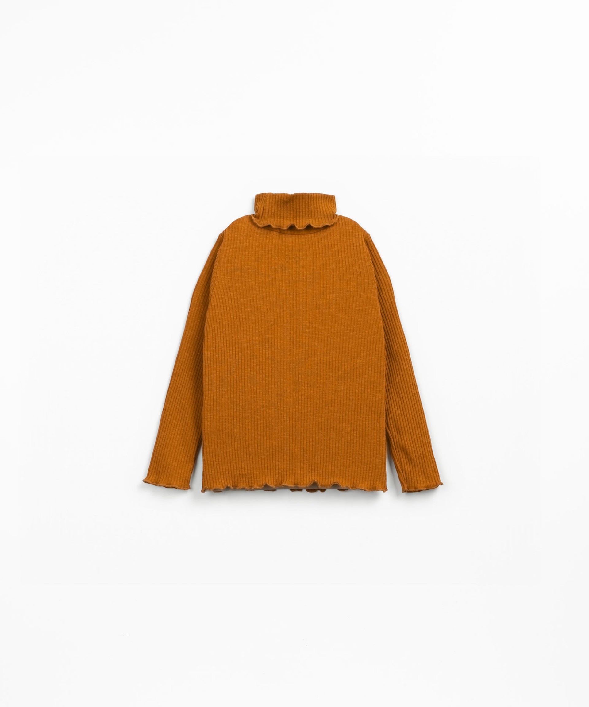 Camiseta de punto con cuello alto