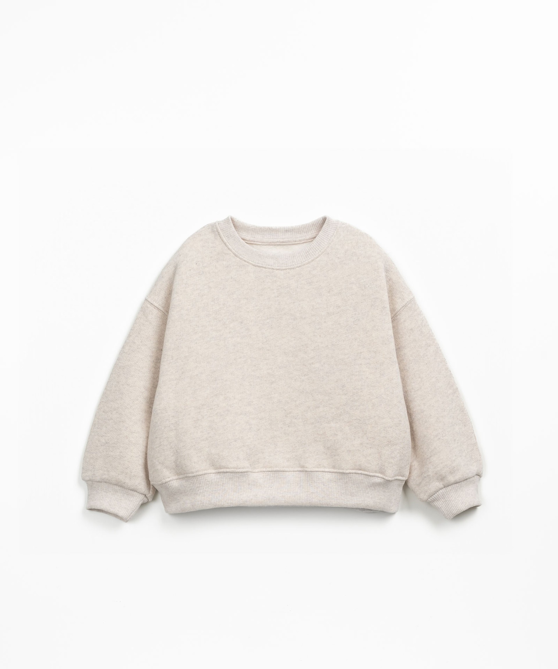 Knitted sweater with collar