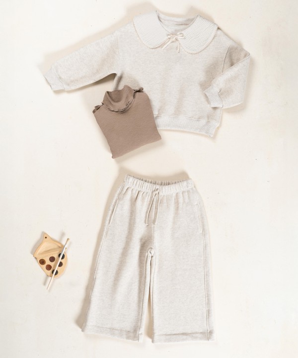 Fleece trousers with decorative drawstring