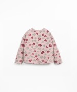 Camiseta con estampado de flores