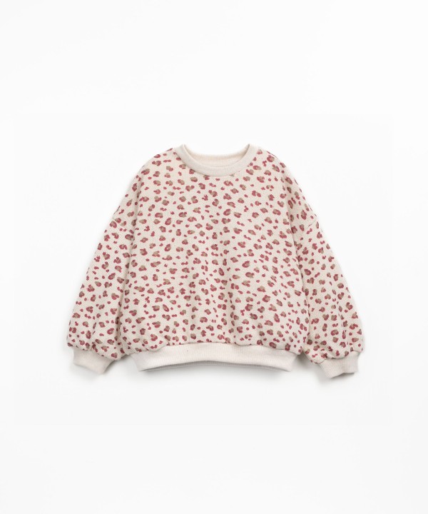 Knit sweater with print