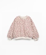 Sweater with dropped shoulders