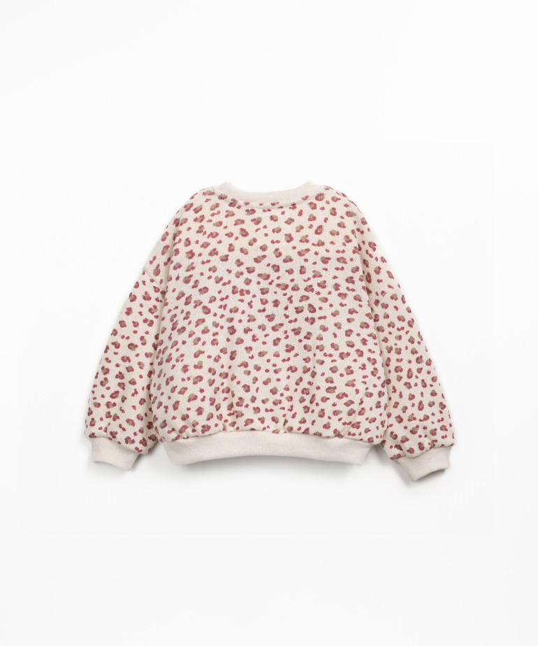 Knit sweater with print