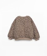 Sweater with dropped shoulders