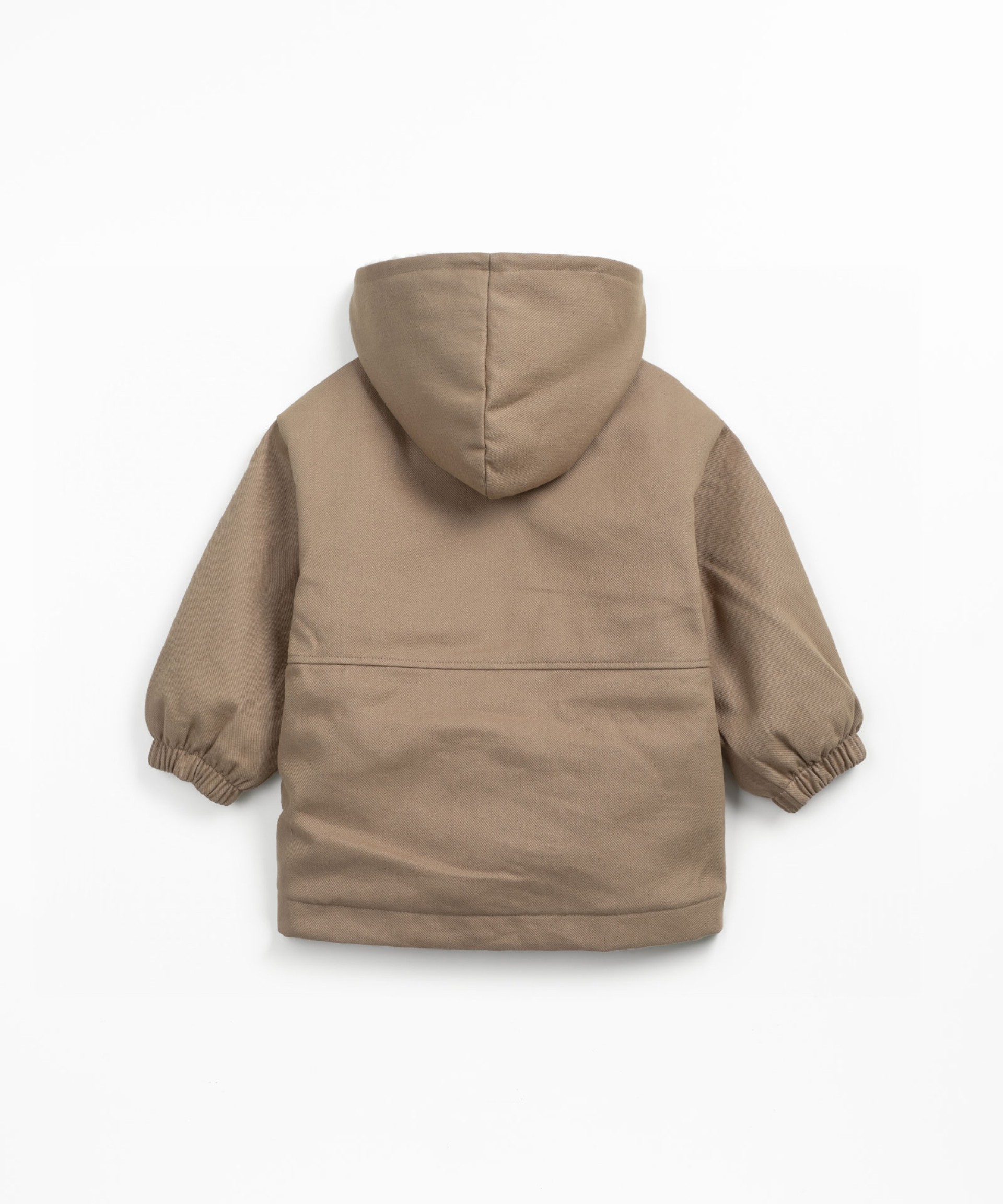 Chaqueta con capucha de algodn orgnico y algodn con bolsillos frontales
