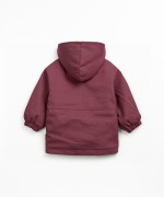 Chaqueta con capucha de algodn orgnico y algodn con bolsillos frontales