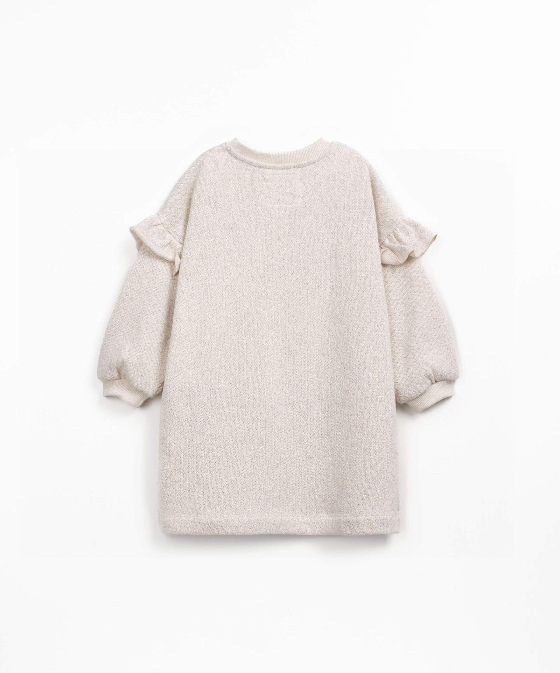 Dress with ruffle on the sleeve