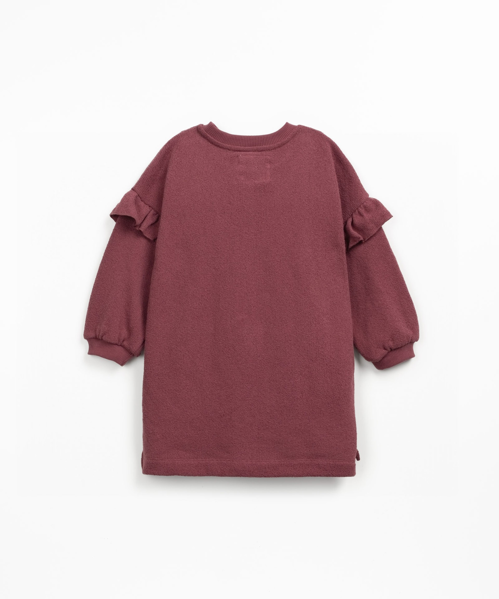 Dress with ruffle on the sleeve