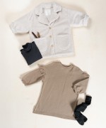 Dress with ruffle on the sleeve