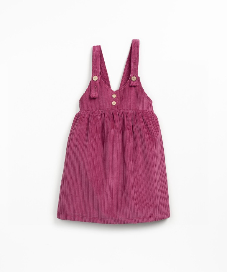 Vestito in velluto a coste con apertura frontale