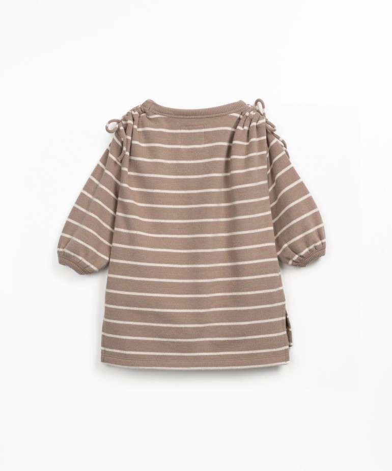 Dress with inner carding