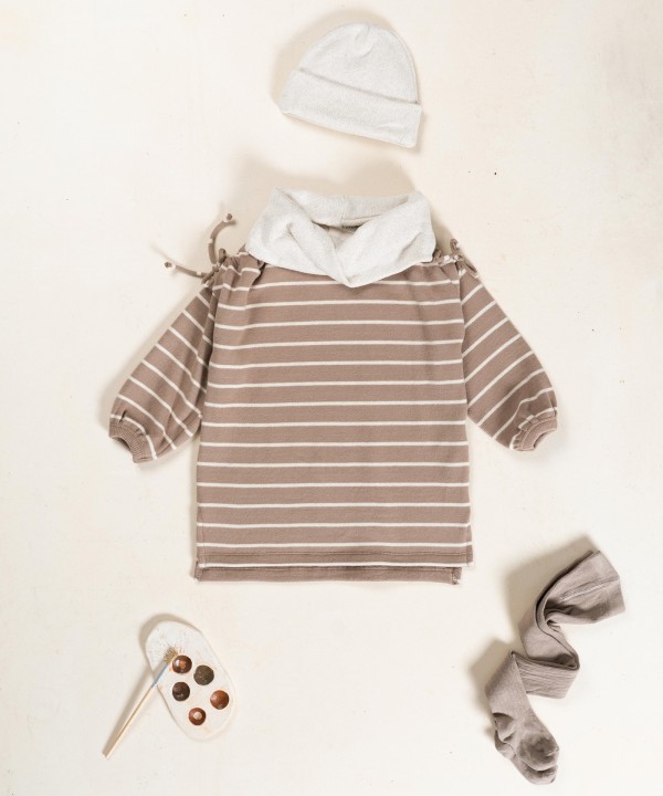 Dress with inner carding