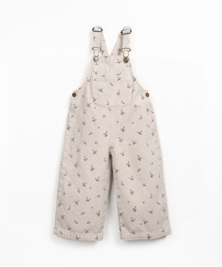 Macaco de sarja em algodo com estampado de medronhos