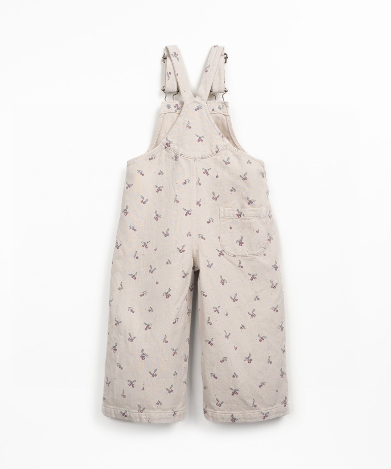 Macaco de sarja em algodo com estampado de medronhos