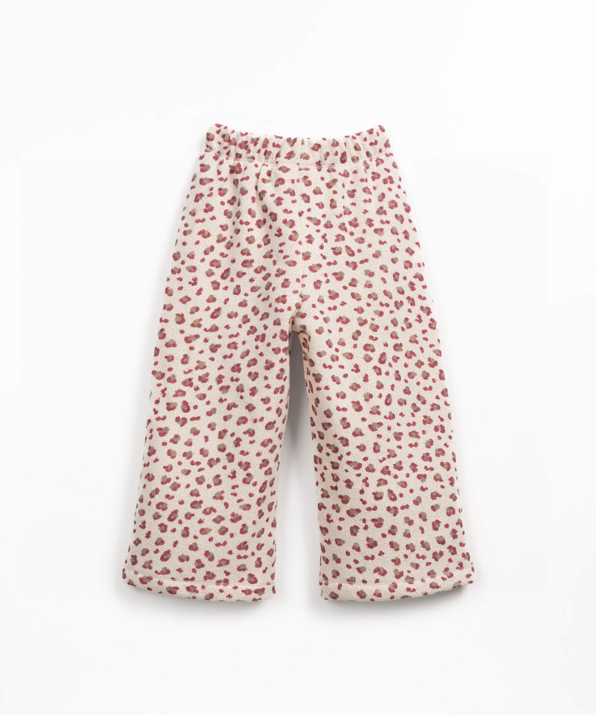 Pantalones de punto con mezcla de fibras naturales y fibras recicladas