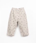 Pantalones de sarga con estampado de madroos