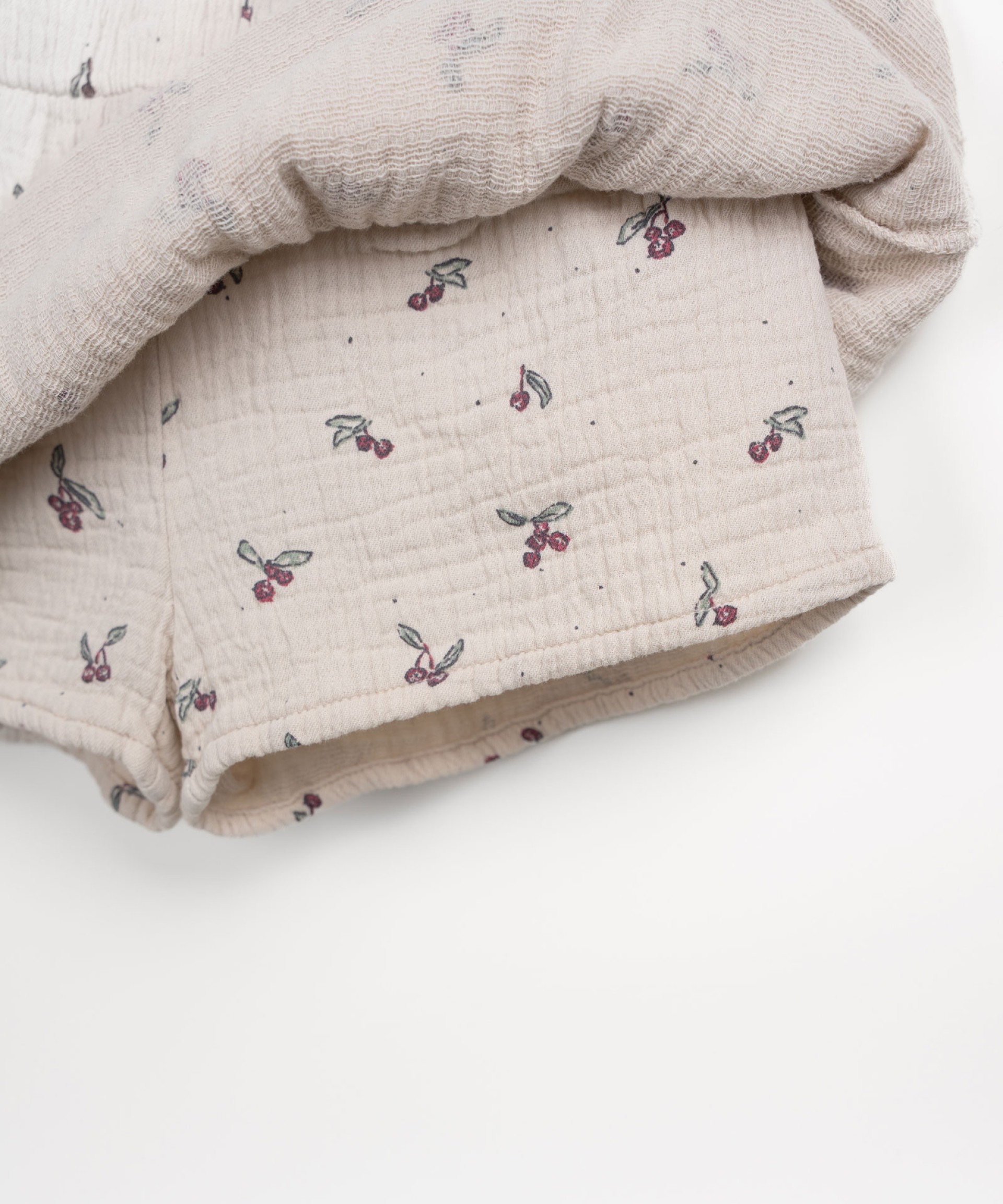 Falda pantaln de algodn con cintura elstica y volantes estampados