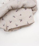 Falda pantaln de algodn con cintura elstica y volantes estampados