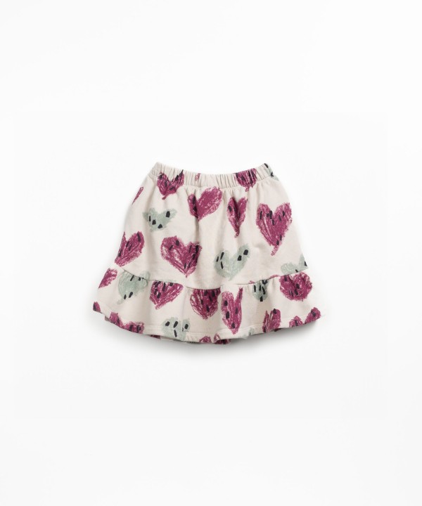Skirt with heart print