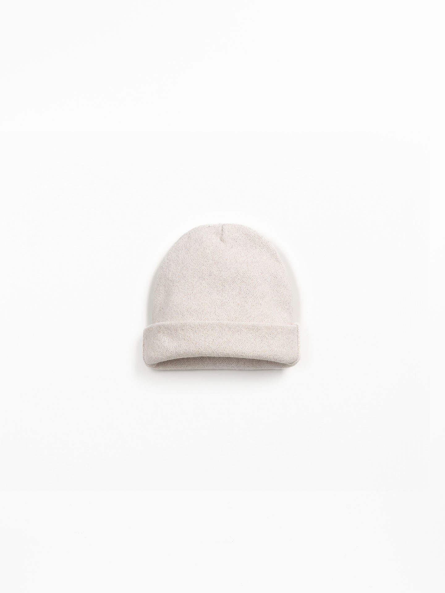 Ribbed beanie in blend of regenerative cotton and recycled cotton