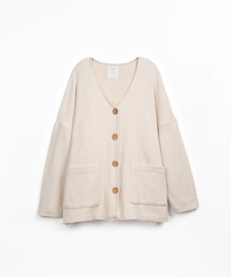 Knitted jacket with fiber blend