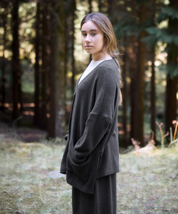 Knitted jacket with fiber blend