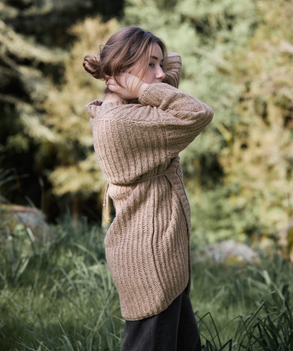 Tricot jacket with natural and recycled fiber blend