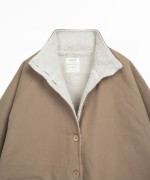 Parka con forro de pelo y acabado impermeable