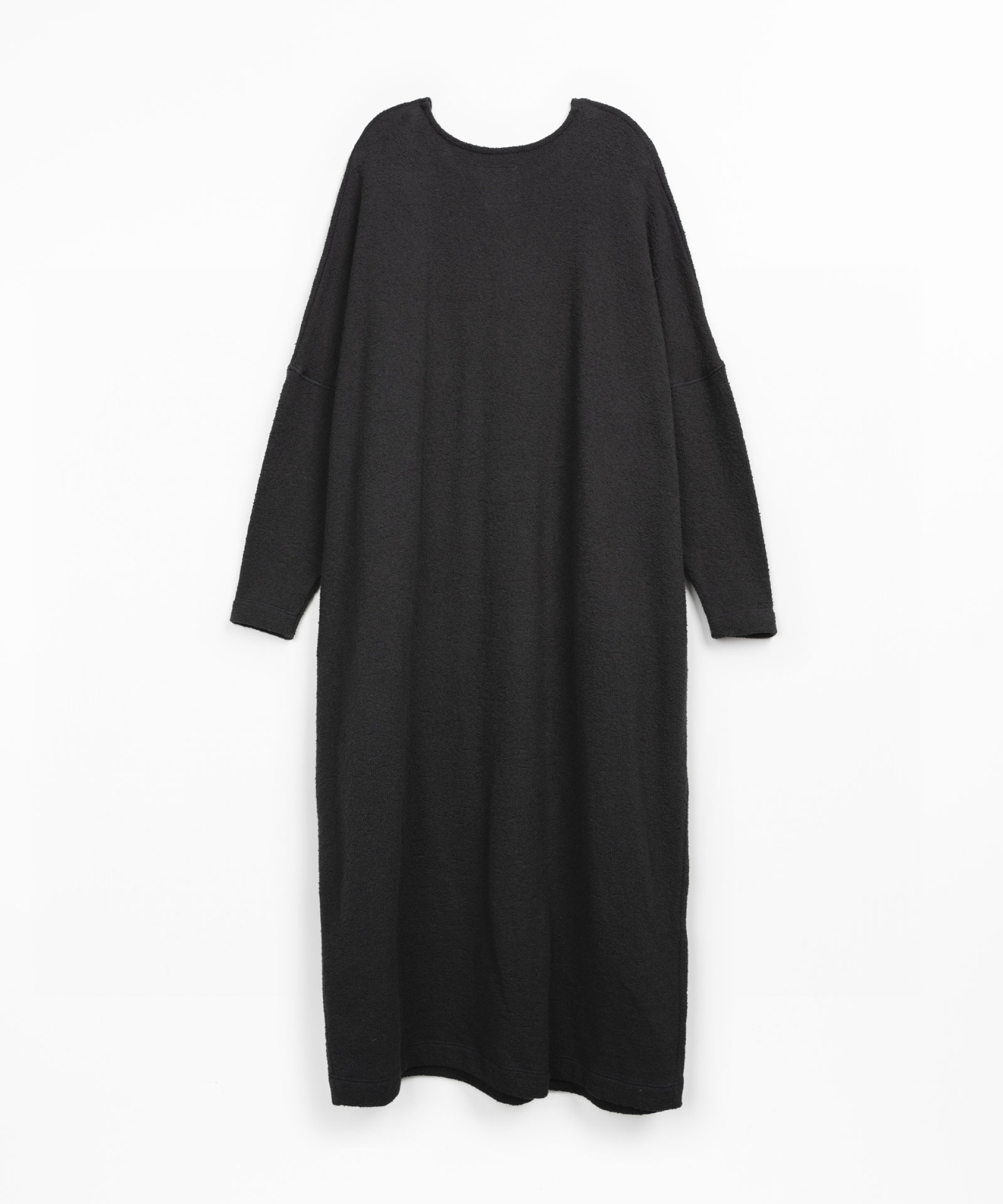 Long knit dress in organic and regenerative cotton with long sleeves
