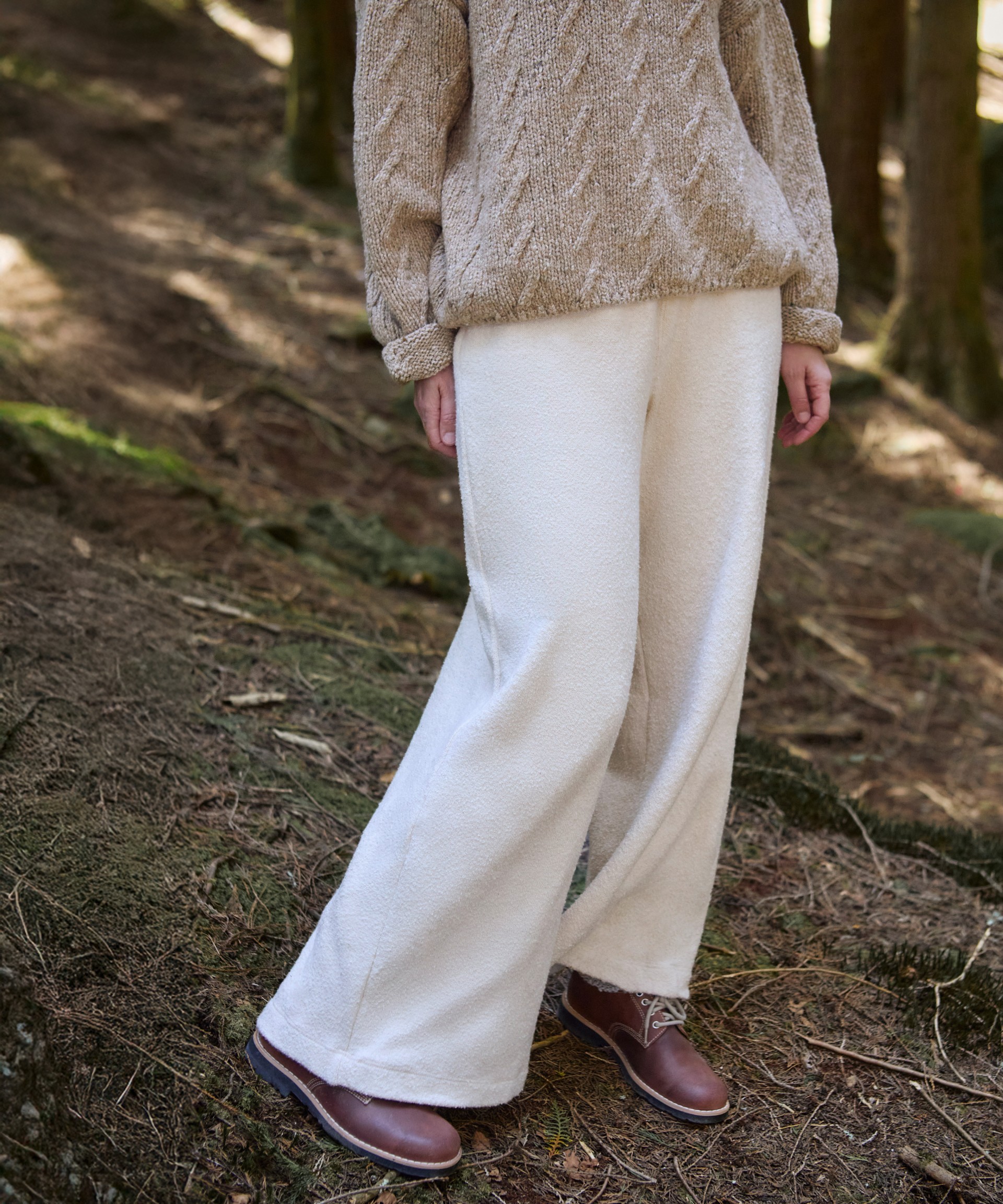 Knit pants with elastic waistband