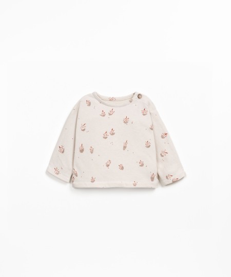 T-shirt de malha com mistura de fibras naturais e fibras reciclada
