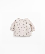 Blusa de tejido con estampado de madroos