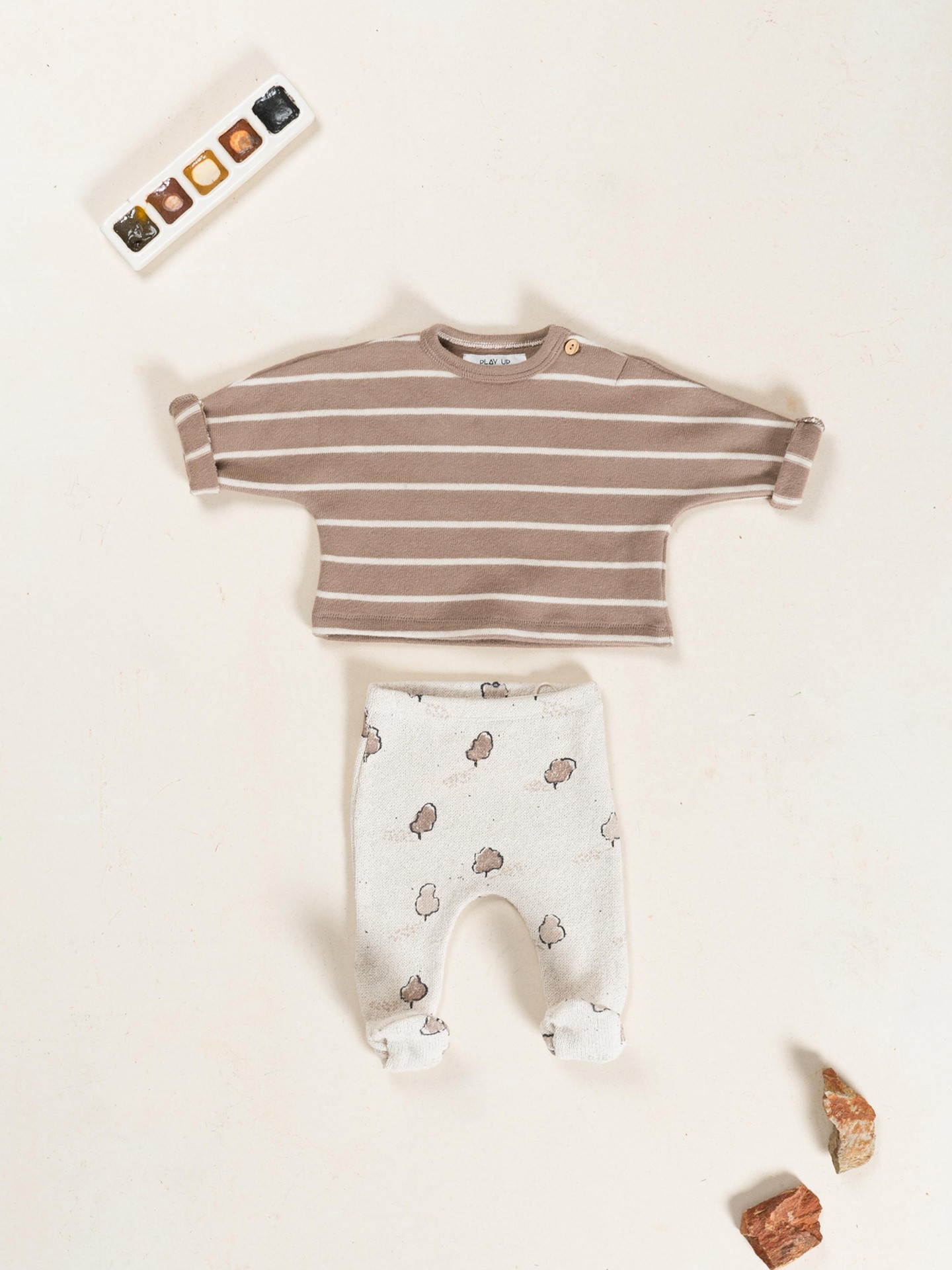 Camisola de malha com mistura de fibras naturais e algodão reciclado