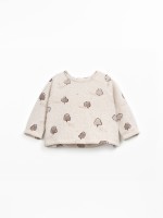 Camisola de malha com mistura de fibras naturais e fibras recicladas
