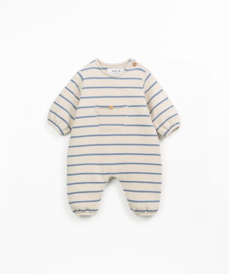 Macac�o de malha �s riscas 