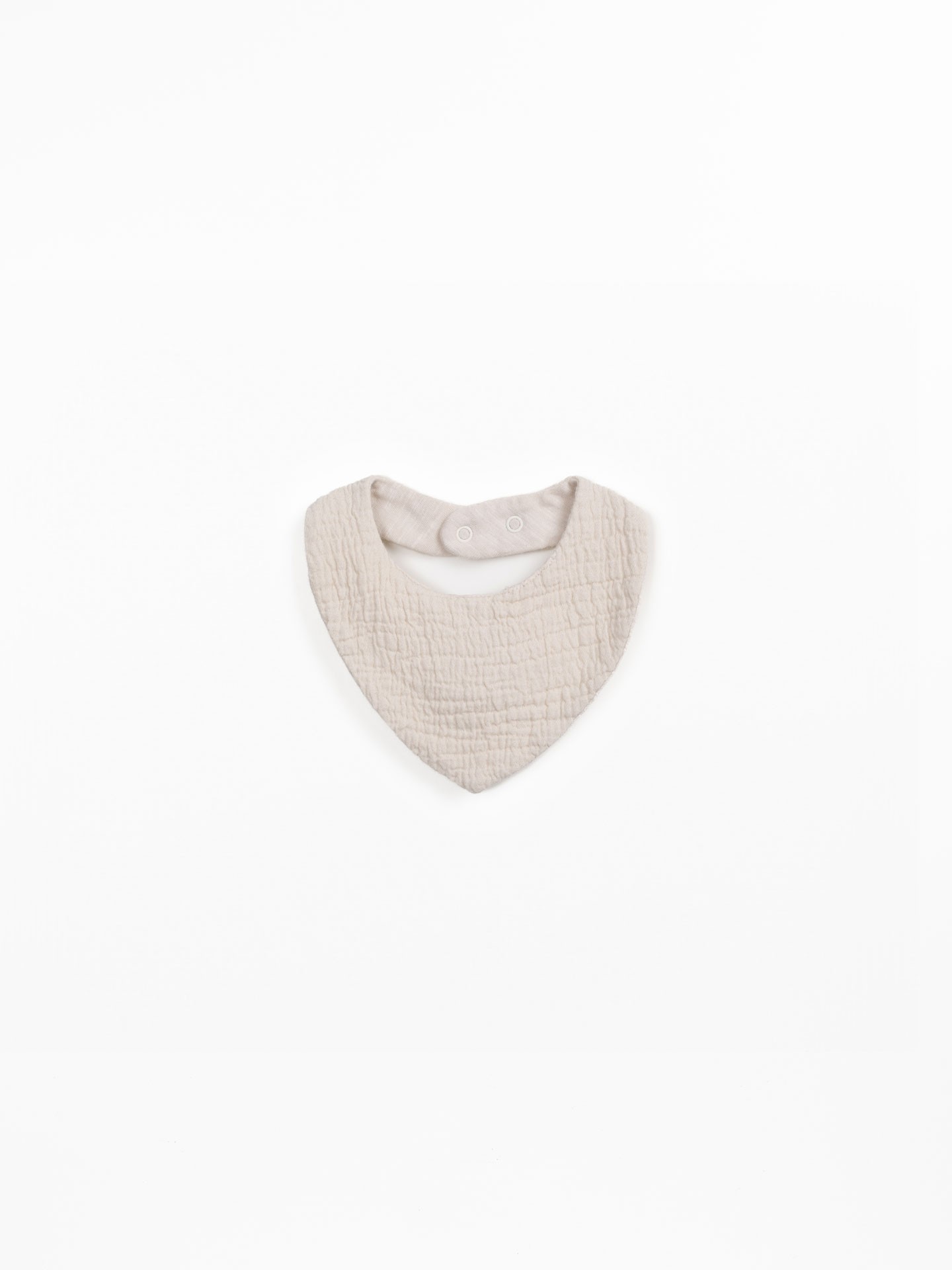 Bib with snap fastening