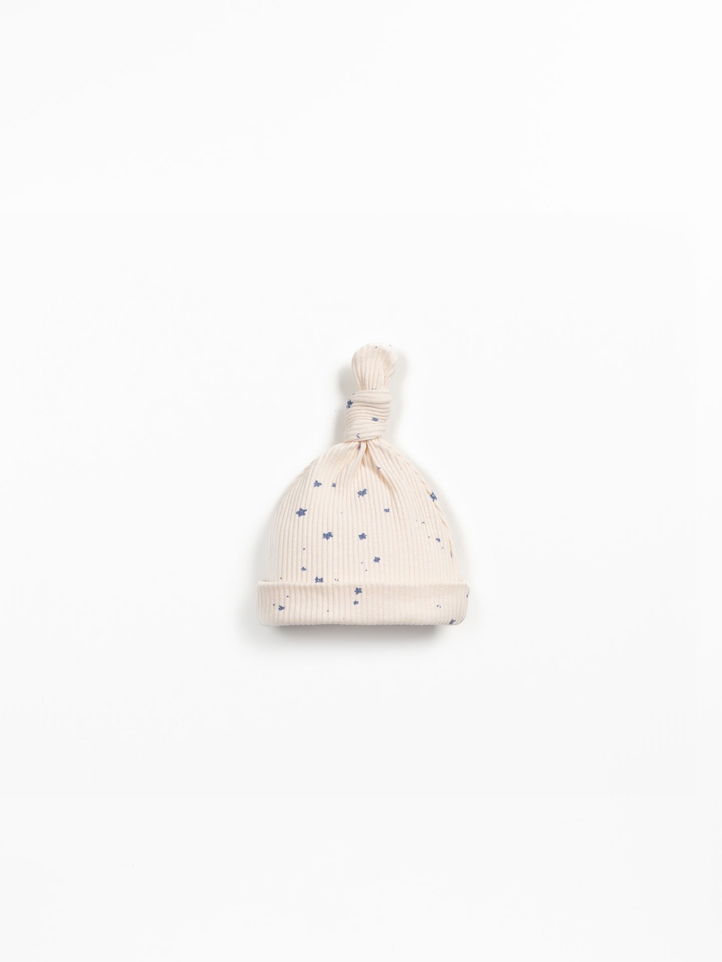 Gorro de malha com estampado de mirtilos